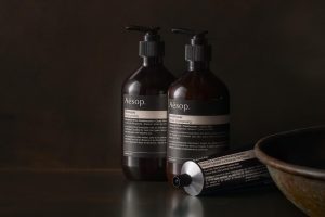 Aesop Shampoo | Soften Hair. Restore Shine | Bergamot Rind. Frankincense. Cedar Atlas | 16.9 oz / 500mL