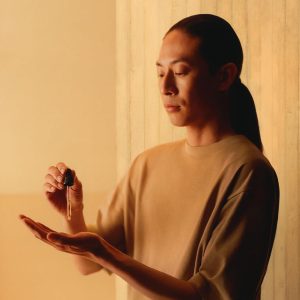 Aesop Lucent Facial Concentrate | Lightweight Vitamin C Facial Serum for Replenished. Hydrated. and Balanced Skin | 2.1 Oz