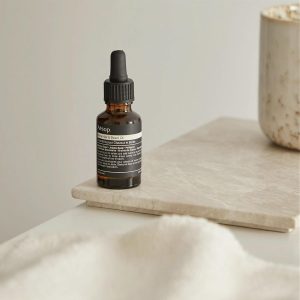 Aesop Shine Hair and Beard Oil | Moisture-Rich. Silicone-Free Oil for Full Beards and Hair | Softens Coarse Texture | No Greasy Buildup | Earthy Citrus Scent | 0.8 oz / 25 mL