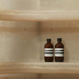 Aesop Amazing Face Cleanser | Non Drying. Concentrated Low Foaming Daily Cleanser | Cleanse Skin of Oil and Grime Without Disturbing Natural Balance | 6.7 oz / 200 mL