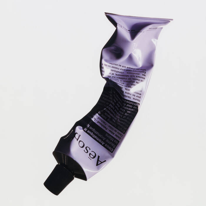 Aesop_Hand_Eleos_Aromatique_Hand_Balm_75mL_NGL_Product_2000x2000px-1